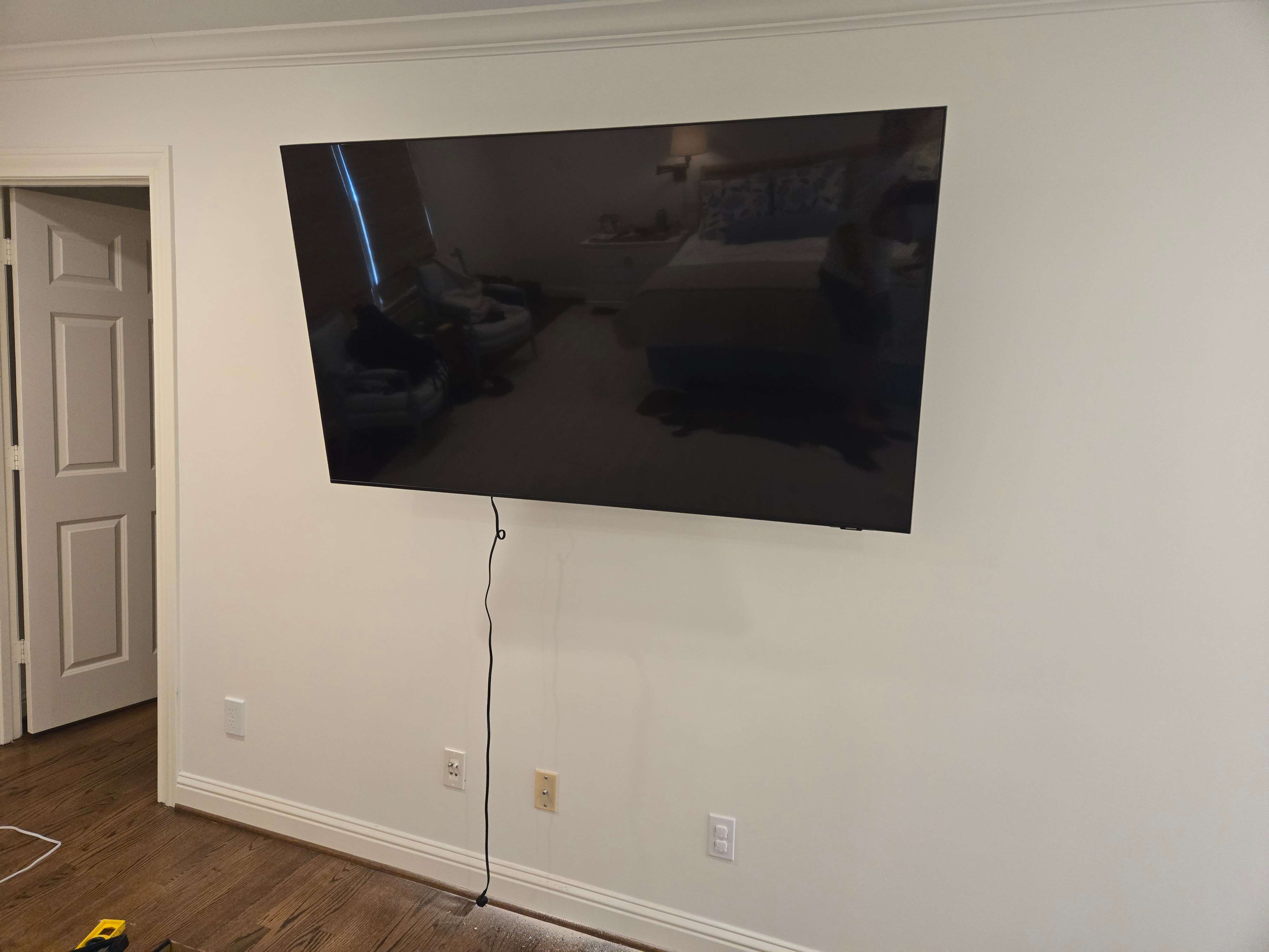 Wall-mounted TV showcasing Mount & Fix installation quality in Fort Worth